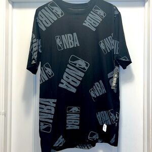 Mens Large Official NBA Black & Grey Short Sleeve T-shirt